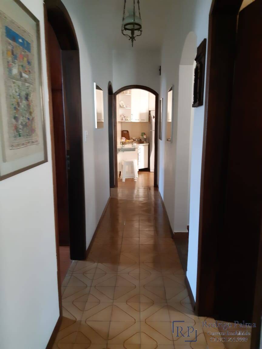 Casa à venda com 4 quartos, 150m² - Foto 2