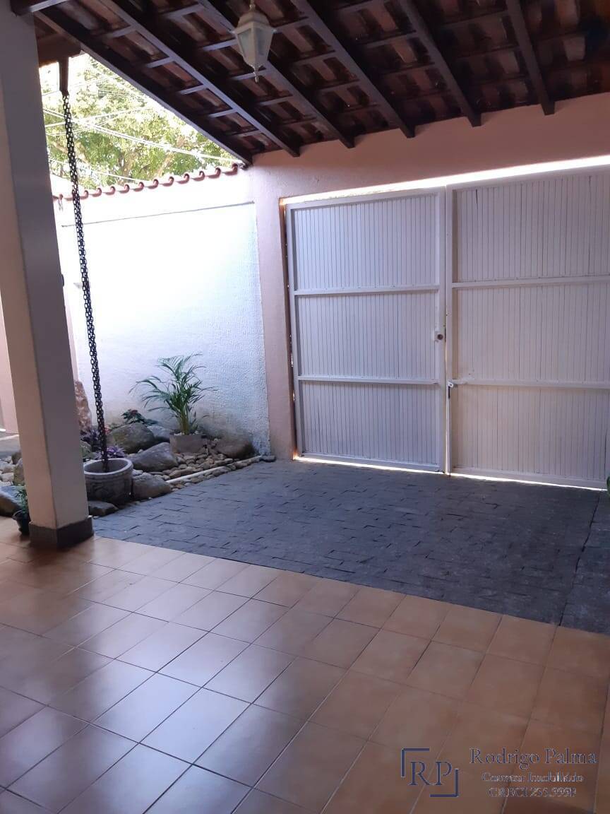 Casa à venda com 4 quartos, 150m² - Foto 9