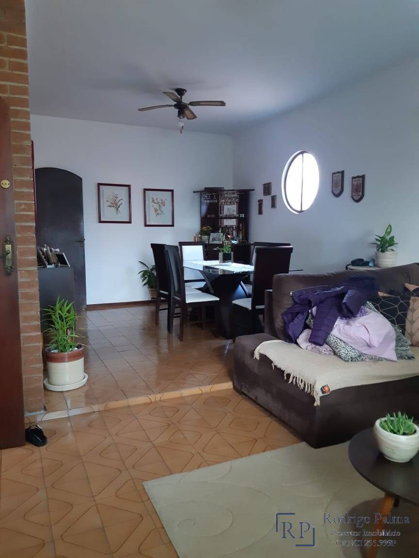 Casa à venda com 4 quartos, 150m² - Foto 15