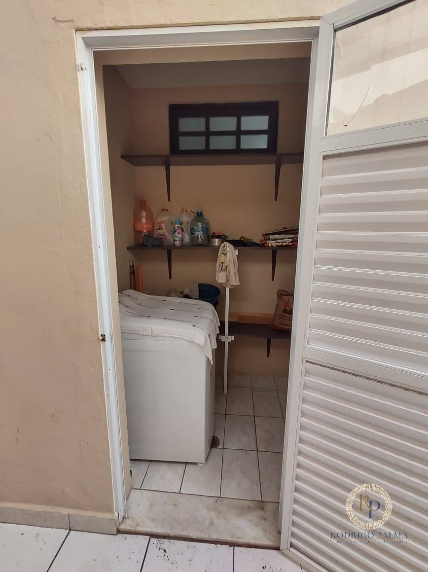 Casa à venda com 3 quartos, 260m² - Foto 12