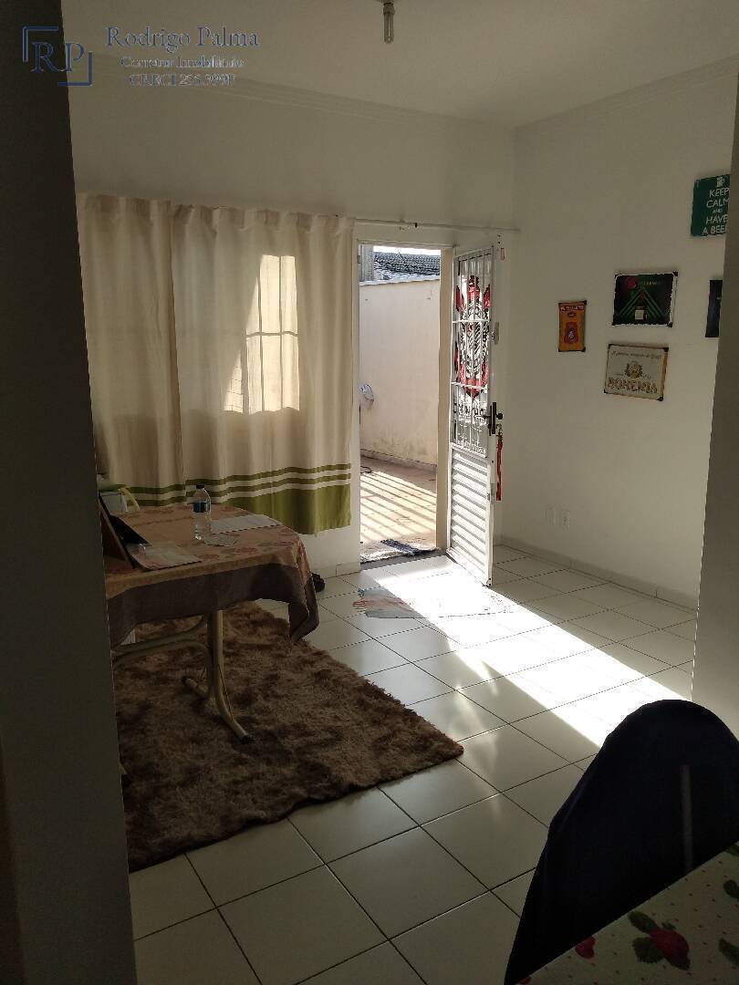 Casa à venda com 2 quartos, 162m² - Foto 8