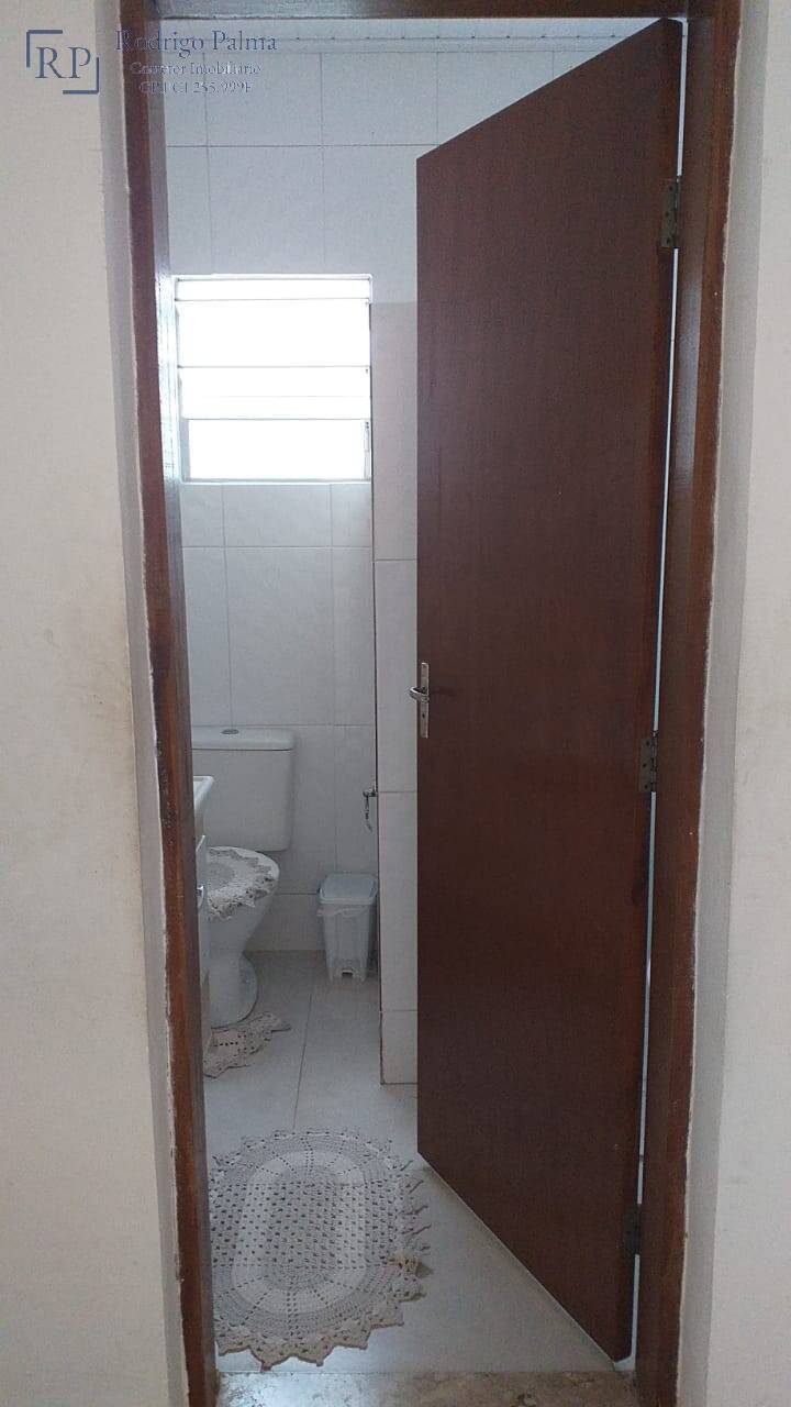 Casa à venda com 3 quartos, 300m² - Foto 8