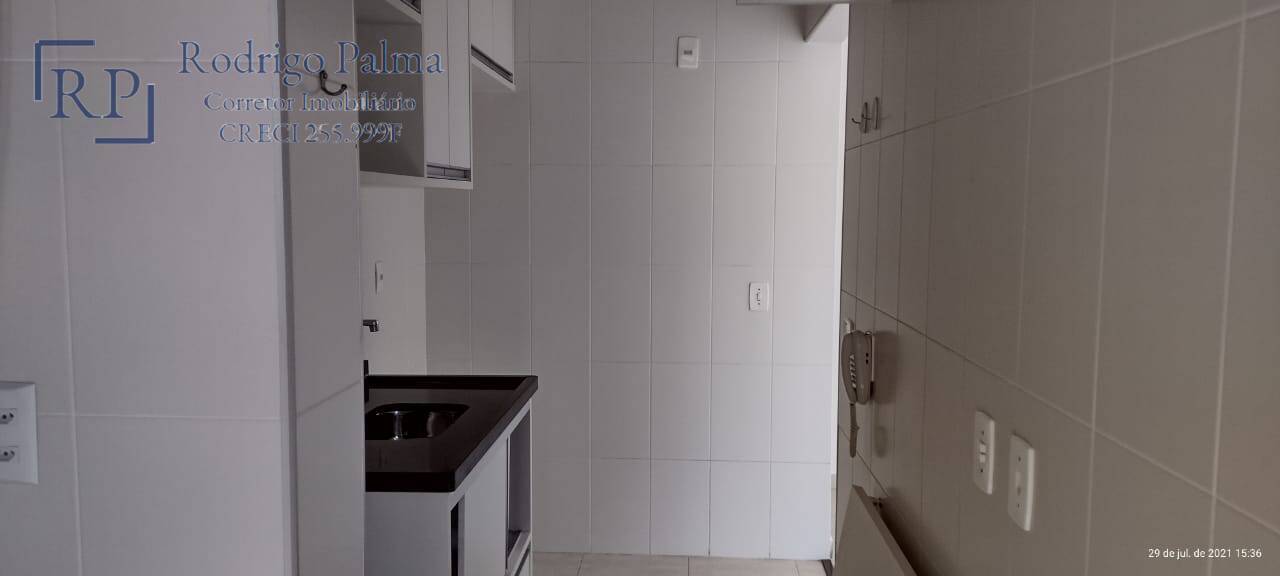 Apartamento à venda com 2 quartos, 70m² - Foto 4