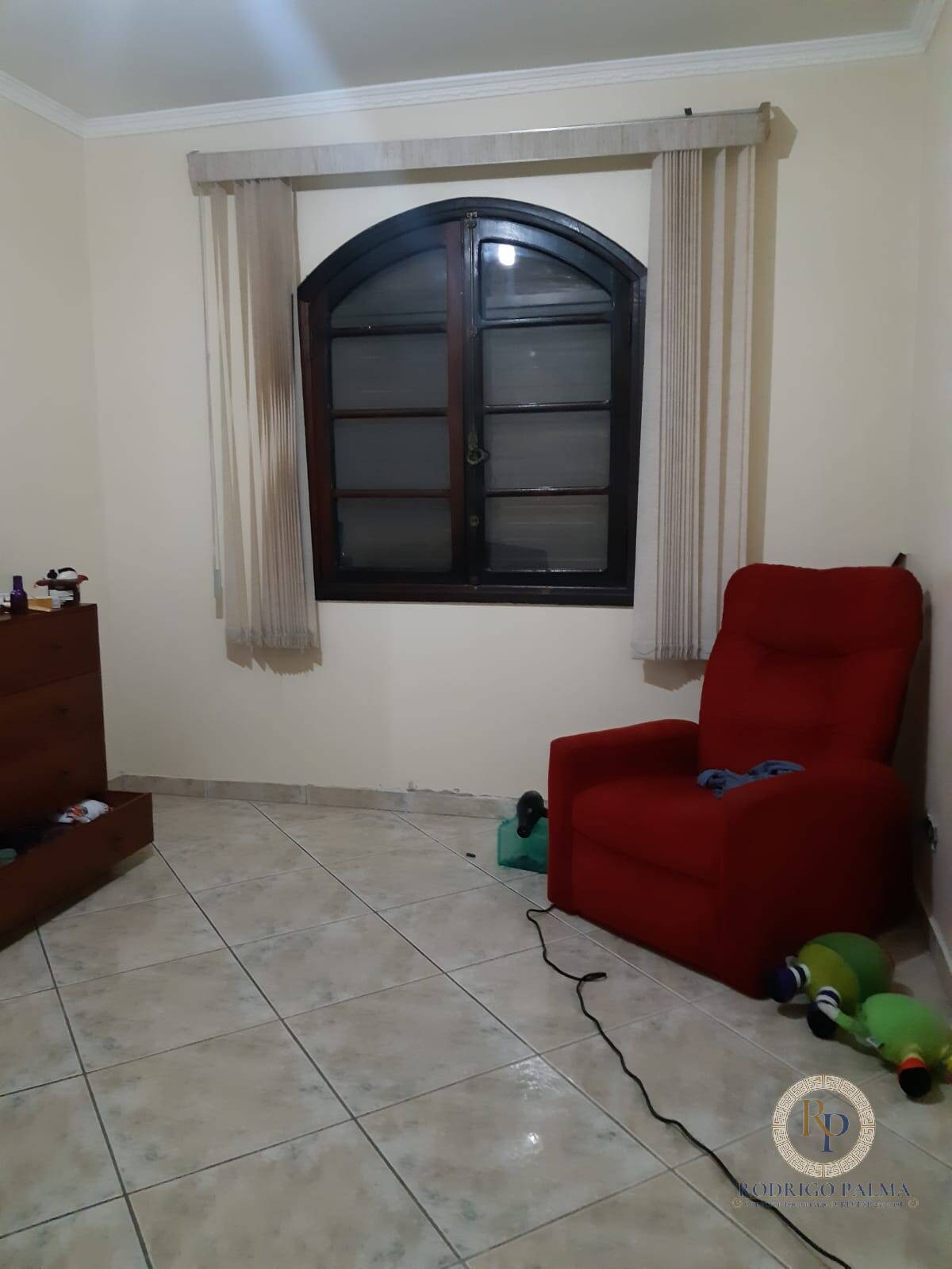 Sobrado à venda com 4 quartos, 258m² - Foto 12