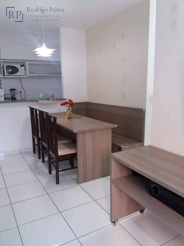 Apartamento à venda com 3 quartos, 72m² - Foto 2