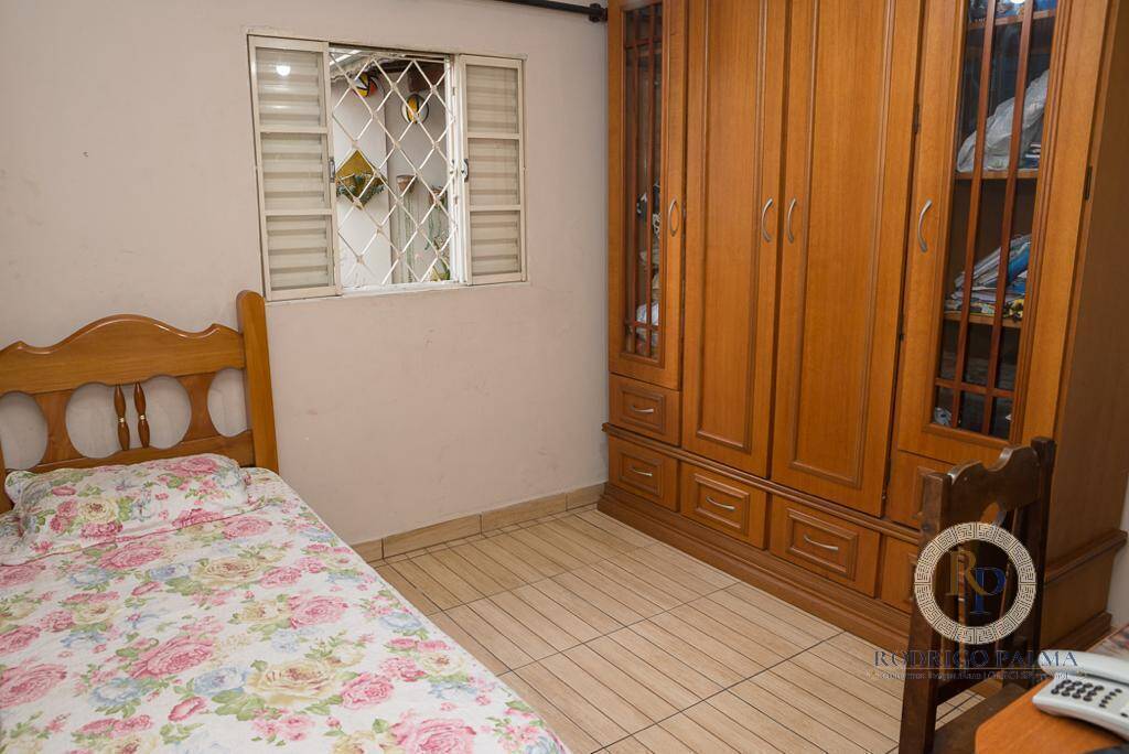 Casa à venda com 3 quartos, 230m² - Foto 18