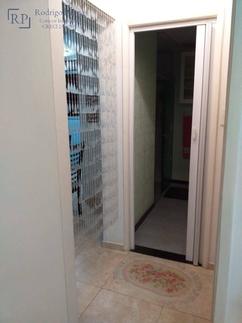 Apartamento à venda com 2 quartos, 75m² - Foto 13