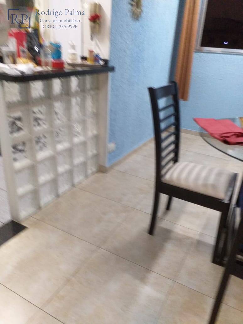 Apartamento à venda com 2 quartos, 75m² - Foto 17