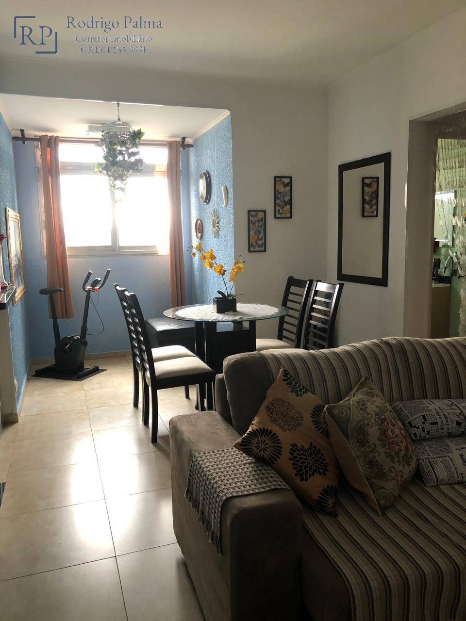 Apartamento à venda com 2 quartos, 75m² - Foto 1