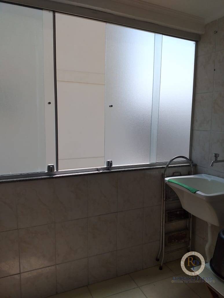 Apartamento à venda com 2 quartos, 68m² - Foto 4