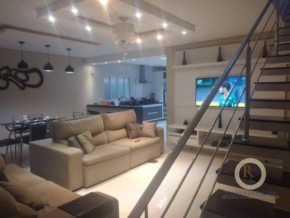 Casa à venda com 3 quartos, 232m² - Foto 11