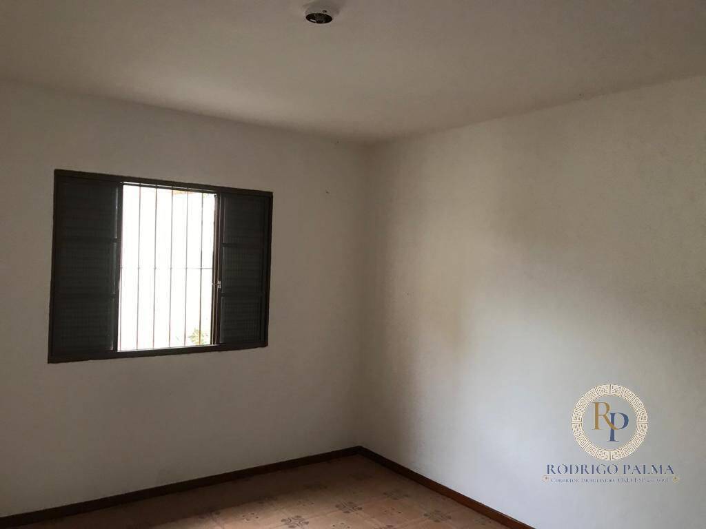 Casa à venda com 4 quartos, 80m² - Foto 3