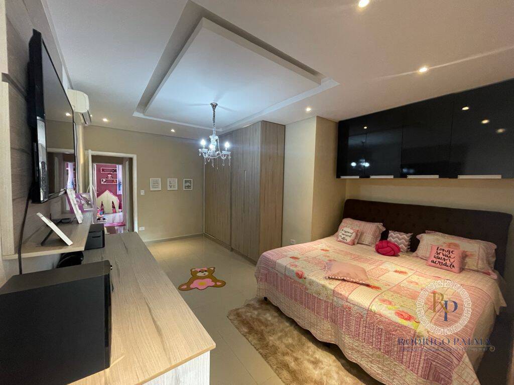 Casa à venda com 3 quartos, 240m² - Foto 11