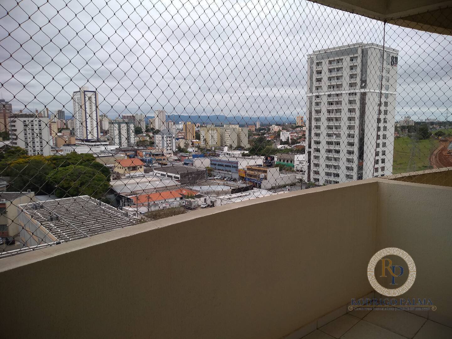 Apartamento à venda com 1 quarto, 45m² - Foto 1