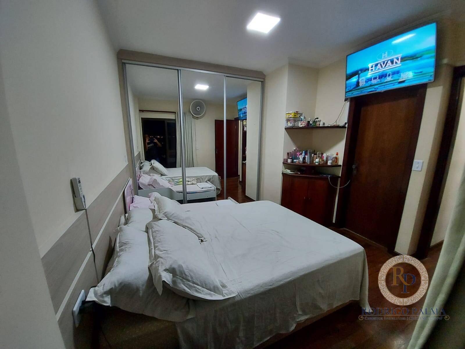 Apartamento à venda com 3 quartos, 104m² - Foto 19