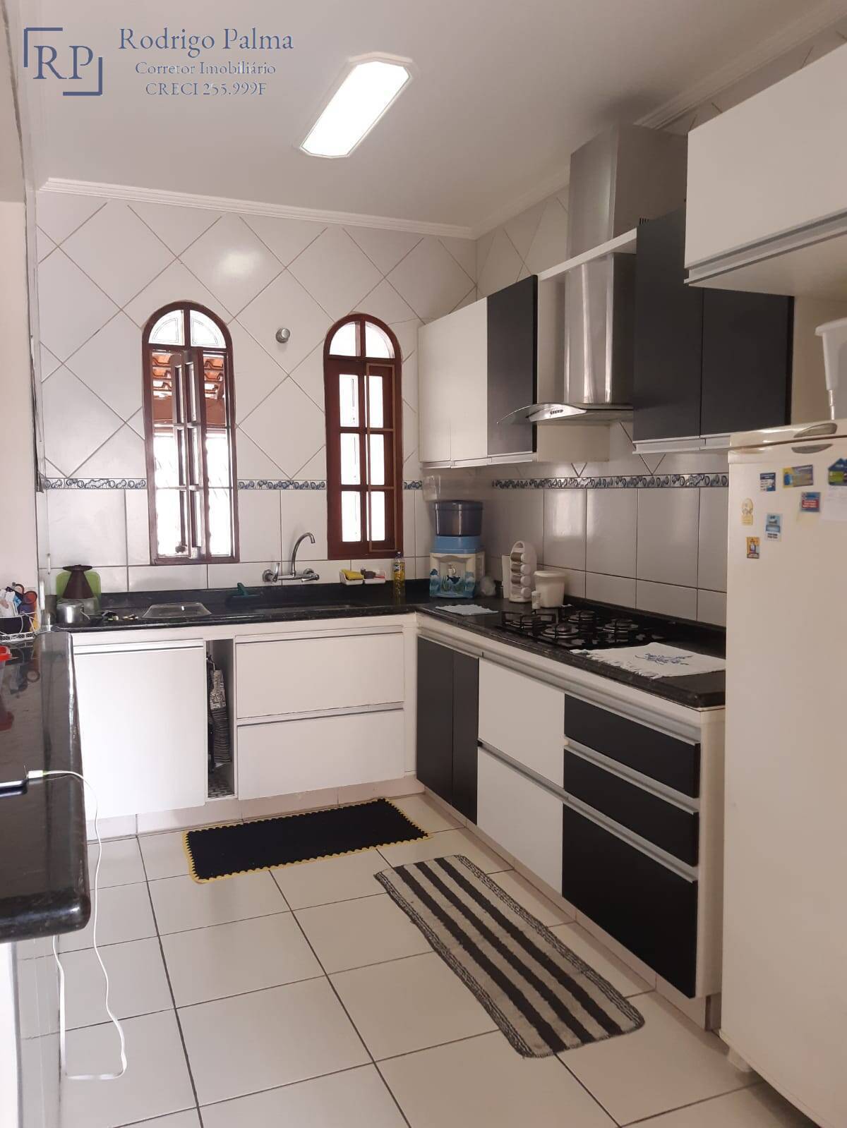 Casa à venda com 2 quartos, 96m² - Foto 11