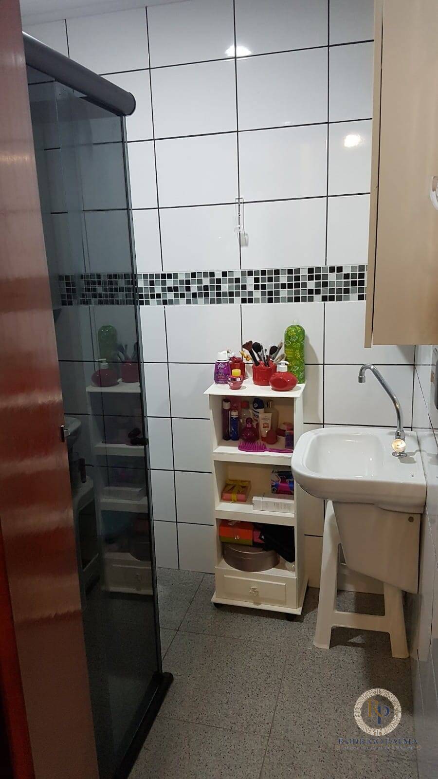 Apartamento à venda com 2 quartos, 64m² - Foto 7