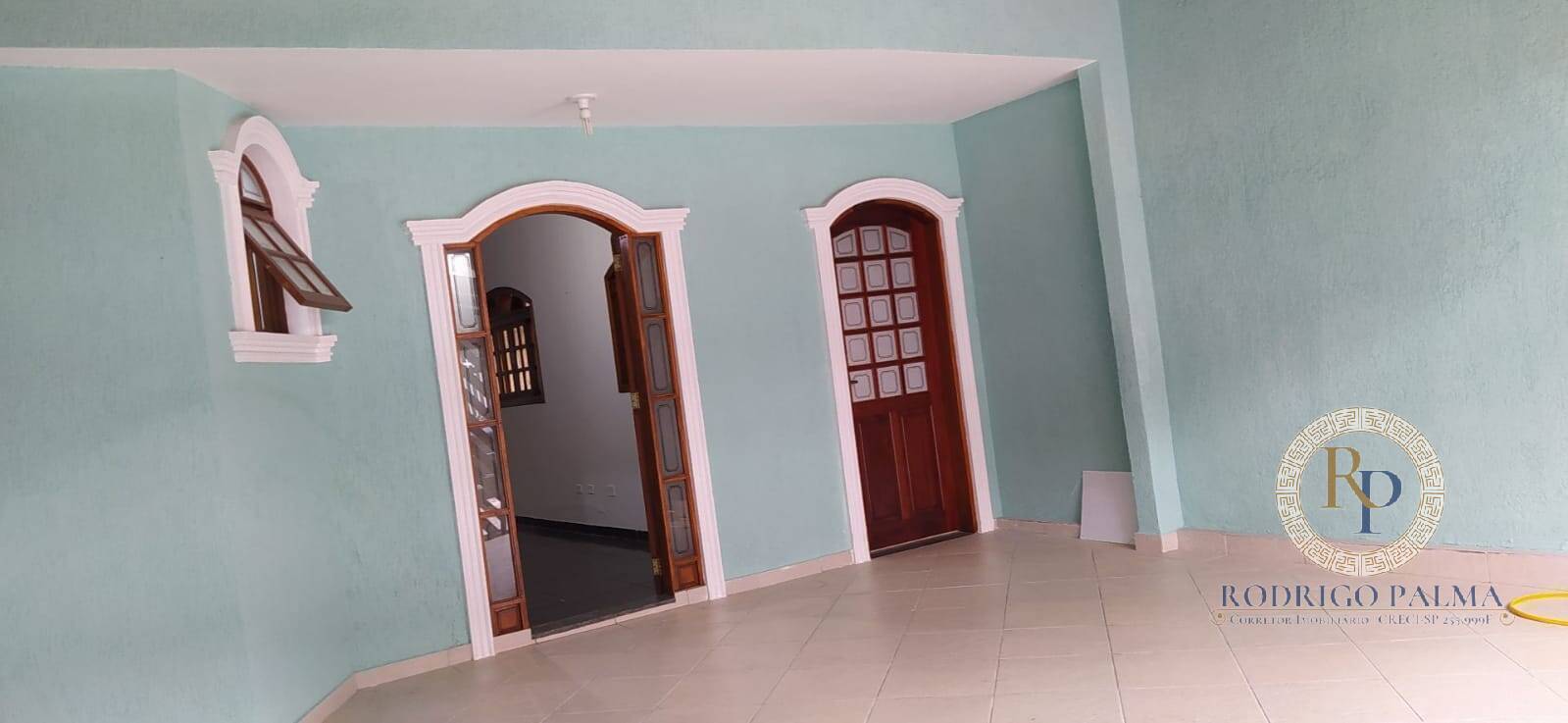 Casa à venda com 3 quartos, 188m² - Foto 2