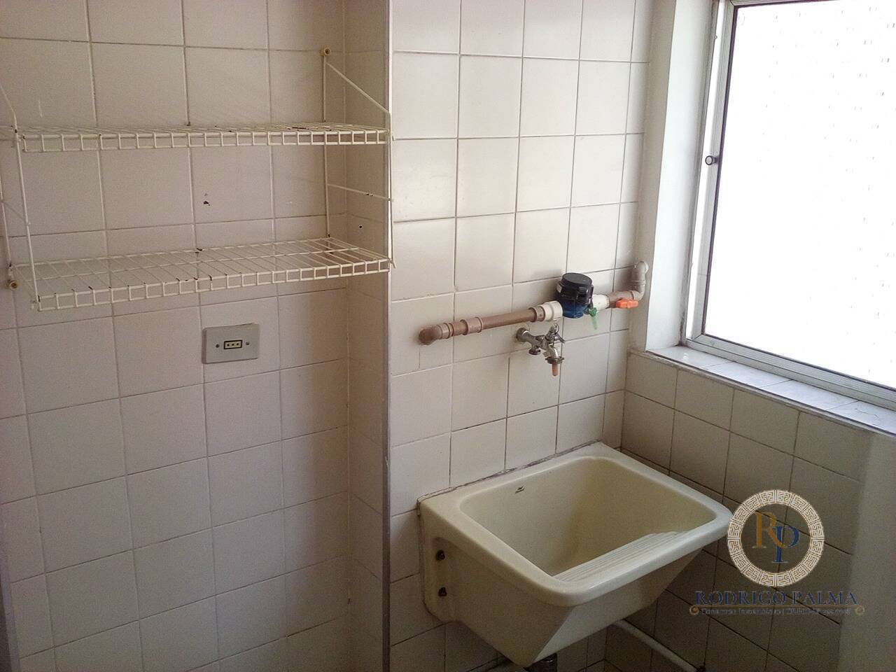 Apartamento à venda com 2 quartos, 61m² - Foto 17