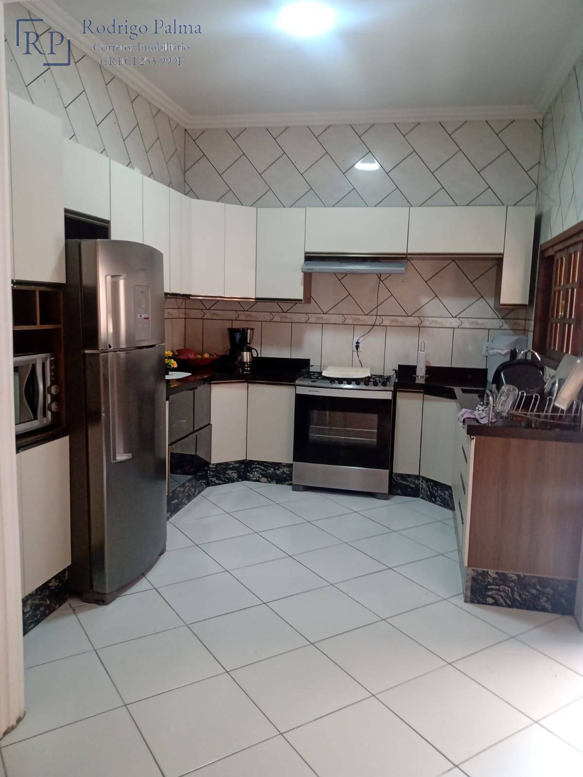 Sobrado à venda com 3 quartos, 220m² - Foto 3