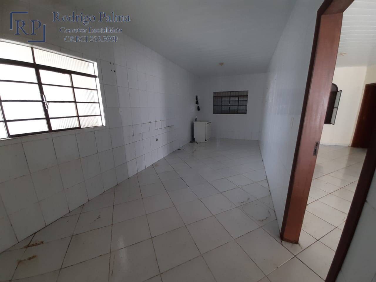 Casa à venda com 4 quartos, 105m² - Foto 6