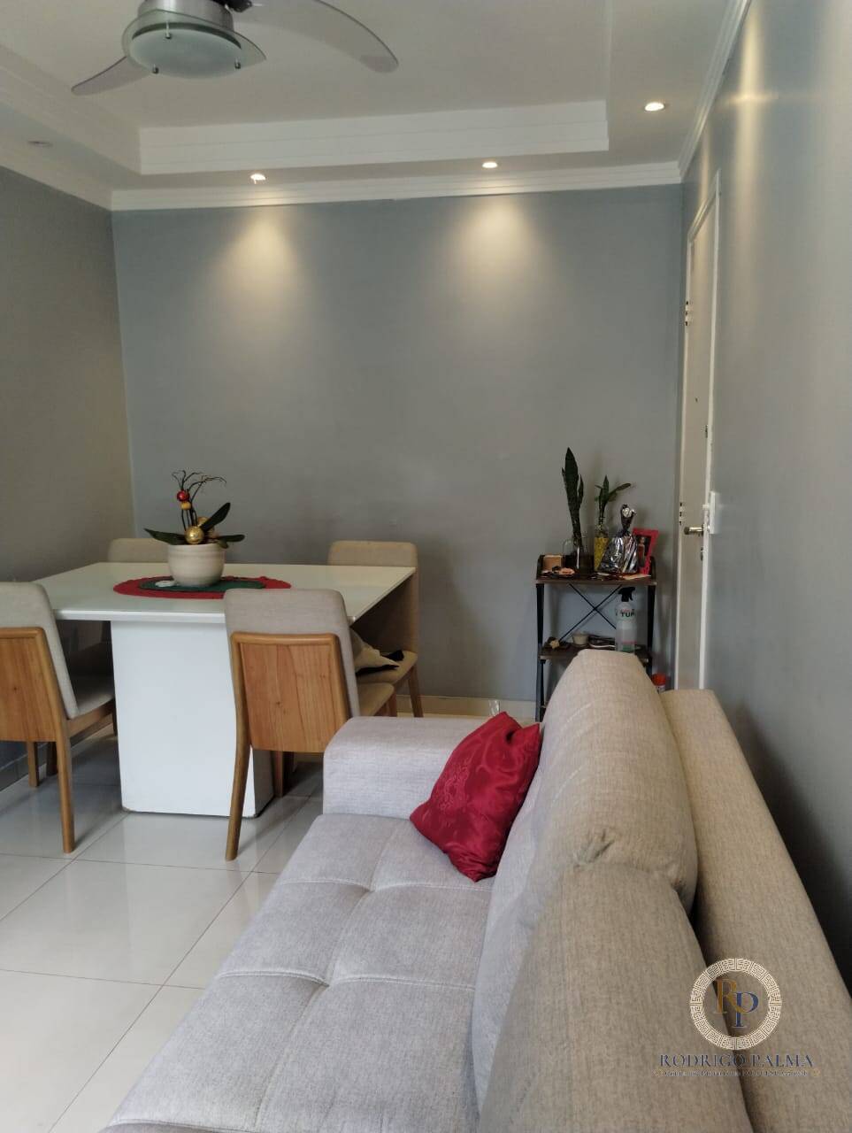 Apartamento à venda com 2 quartos, 67m² - Foto 8