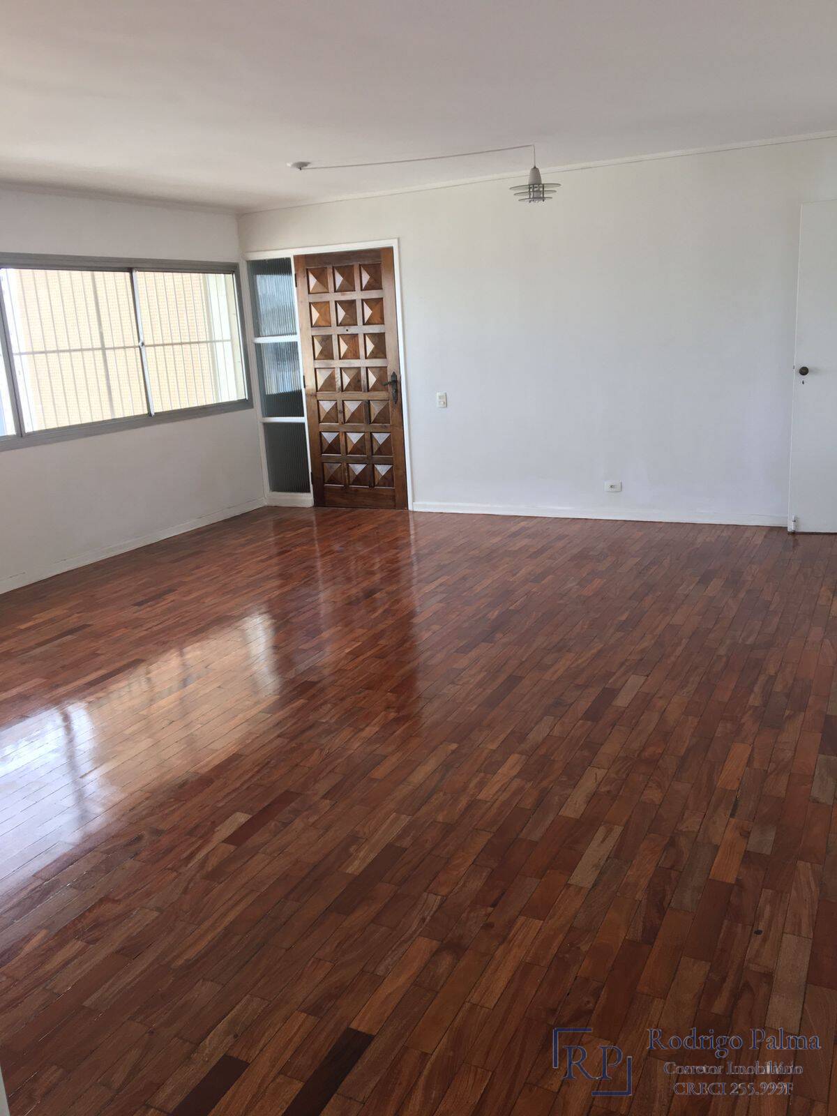 Apartamento à venda com 3 quartos, 136m² - Foto 1