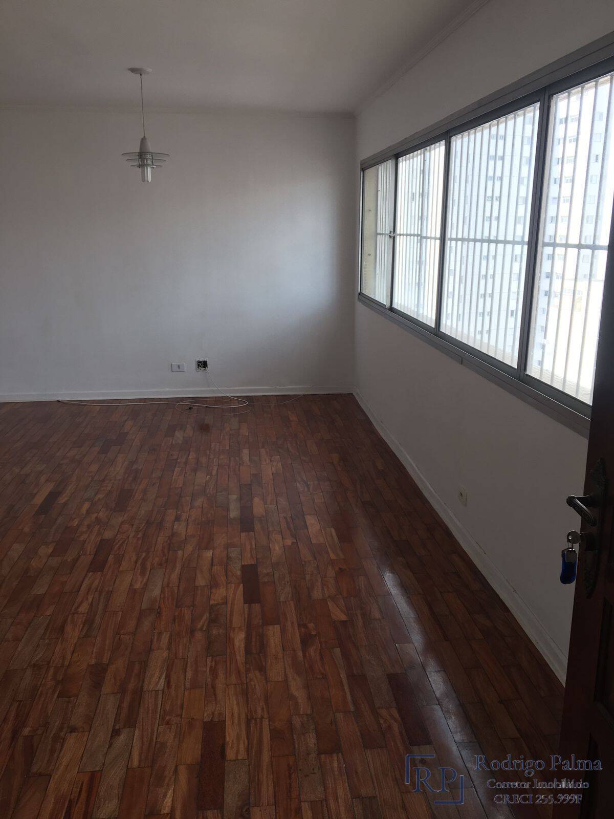 Apartamento à venda com 3 quartos, 136m² - Foto 3