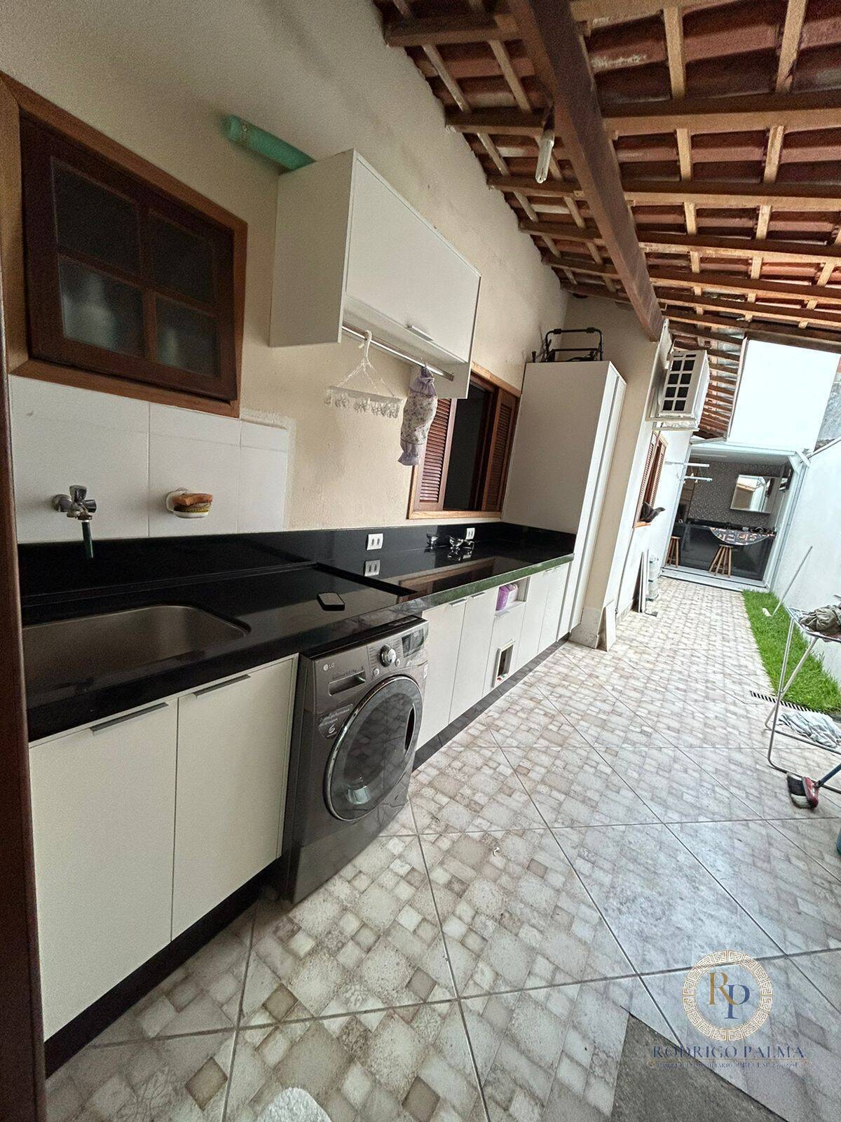 Casa à venda com 3 quartos, 190m² - Foto 11