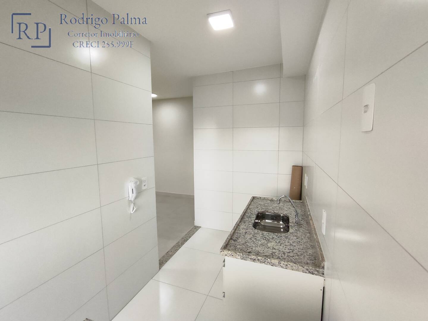 Apartamento à venda com 2 quartos, 52m² - Foto 9