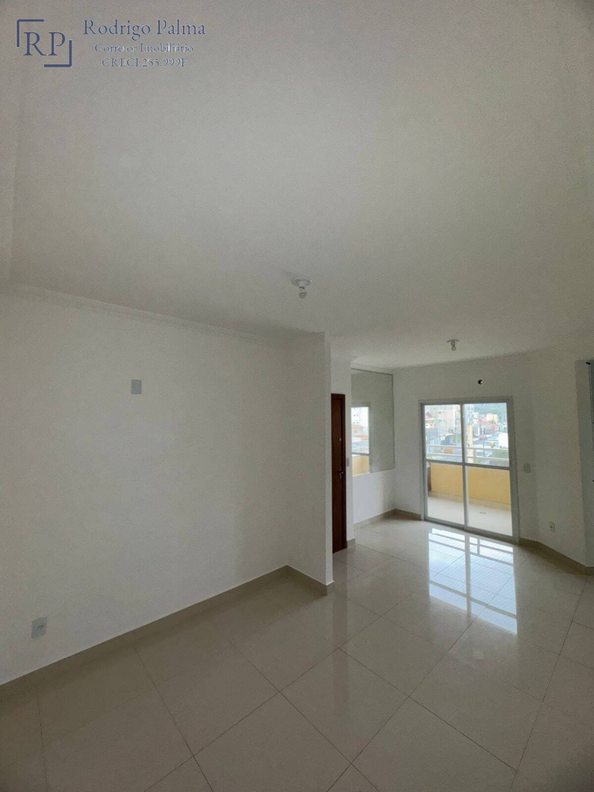 Apartamento à venda com 2 quartos, 68m² - Foto 2