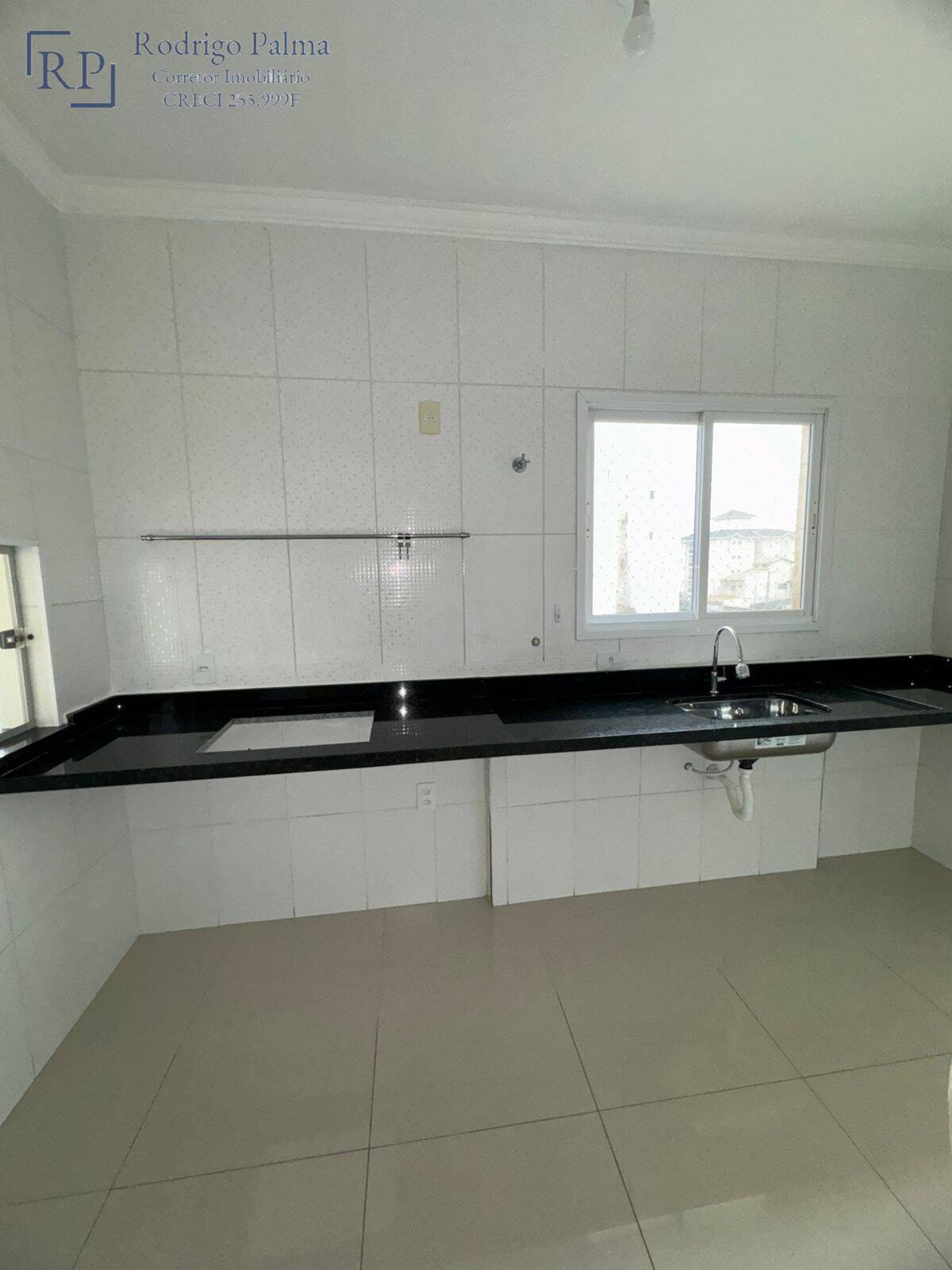 Apartamento à venda com 2 quartos, 68m² - Foto 3