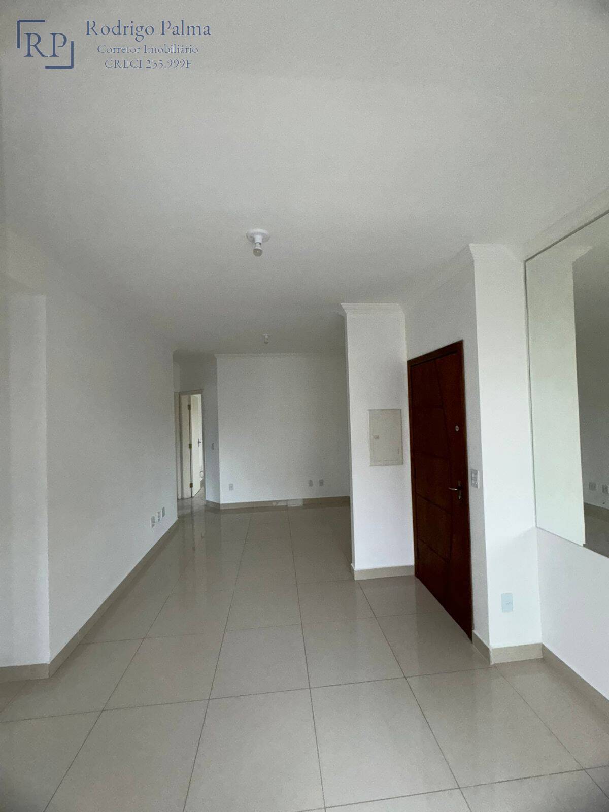 Apartamento à venda com 2 quartos, 68m² - Foto 4