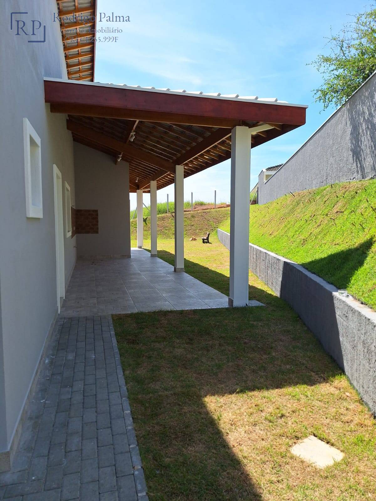 Casa de Condomínio à venda com 3 quartos, 250m² - Foto 8