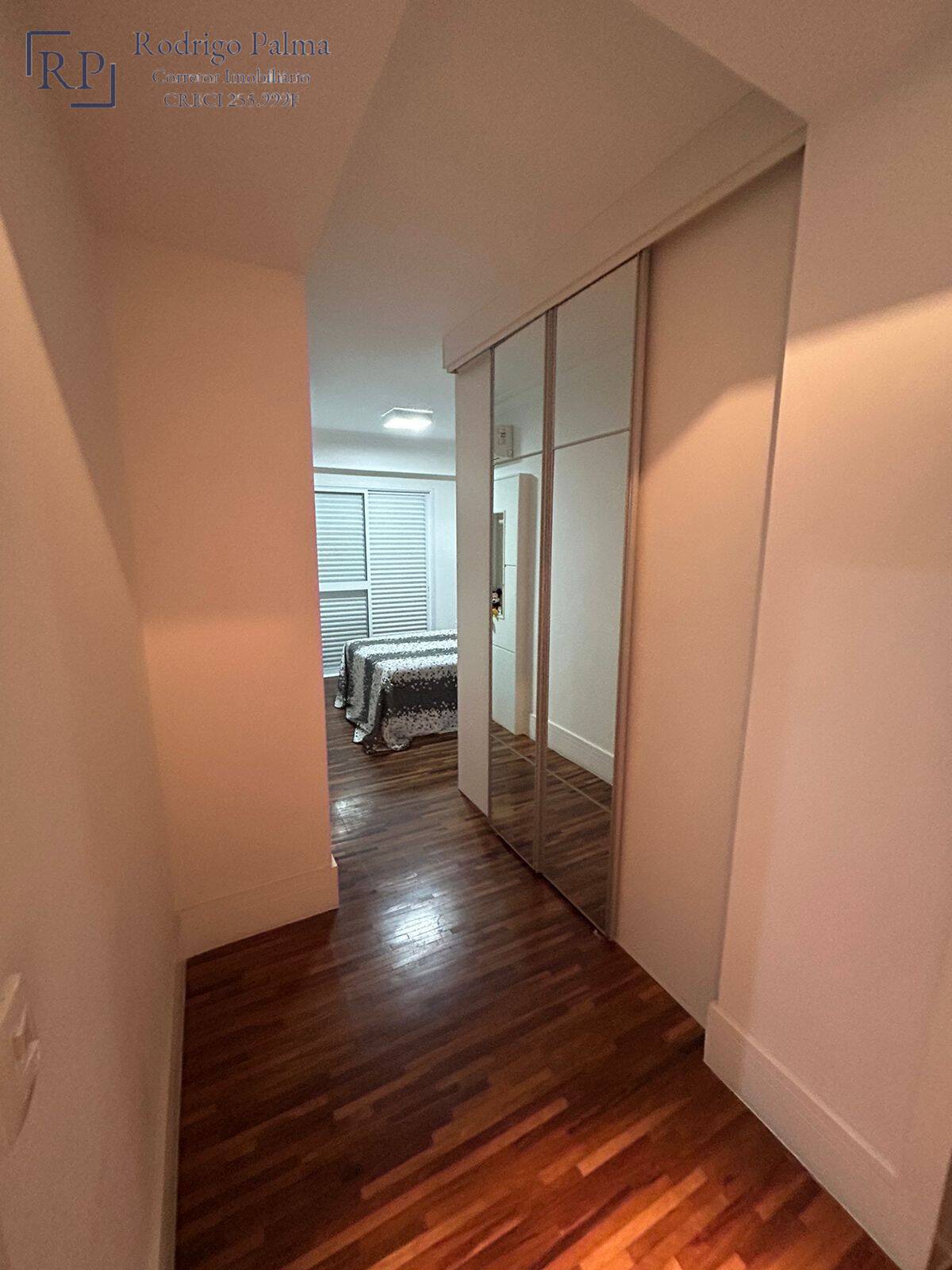 Apartamento para alugar com 3 quartos, 156m² - Foto 14