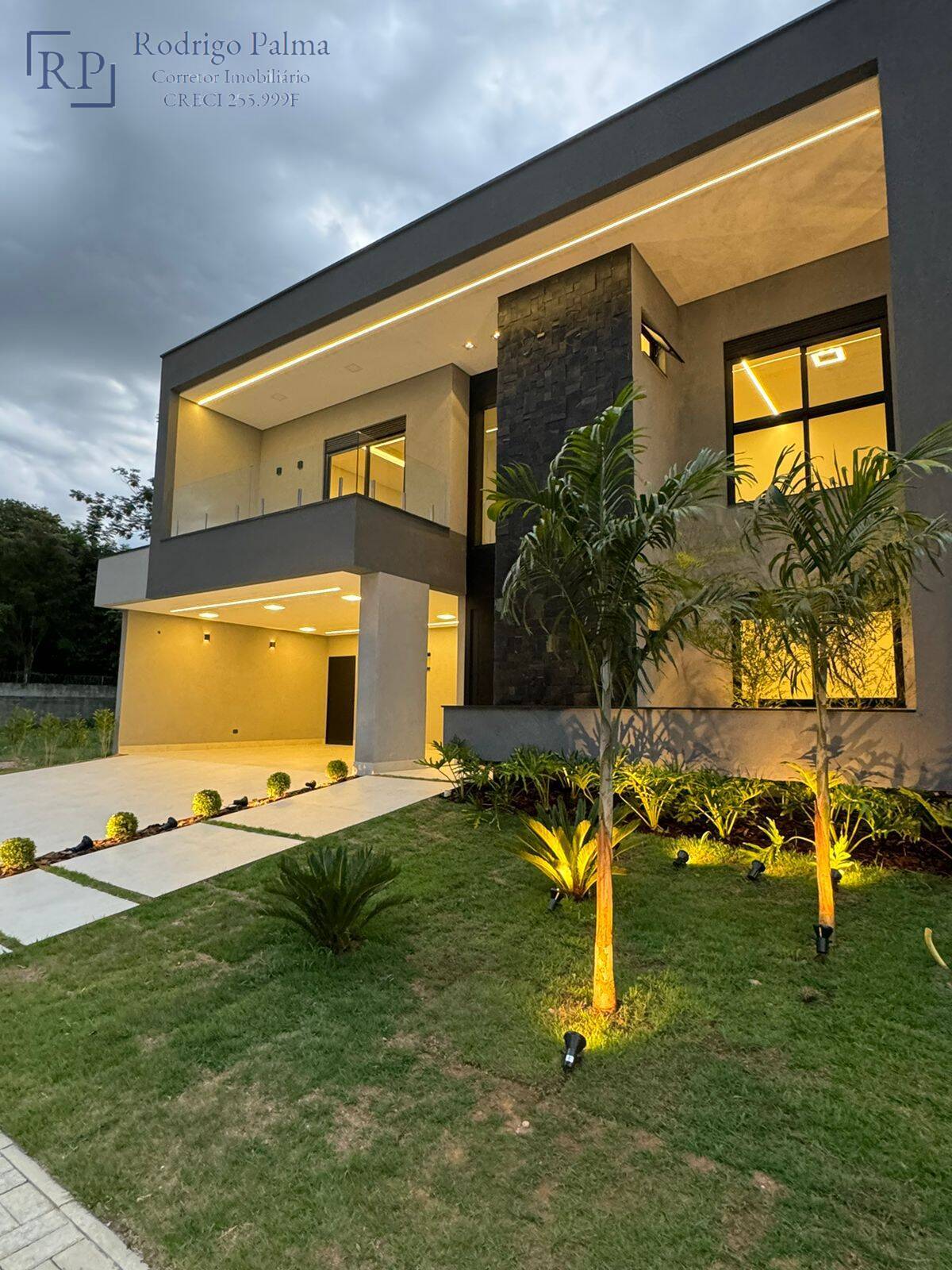 Casa de Condomínio à venda com 4 quartos, 402m² - Foto 1